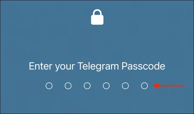 وارد نمودن رمز عبور تعیین شده برای ورود به برنامه تلگرام آیفون